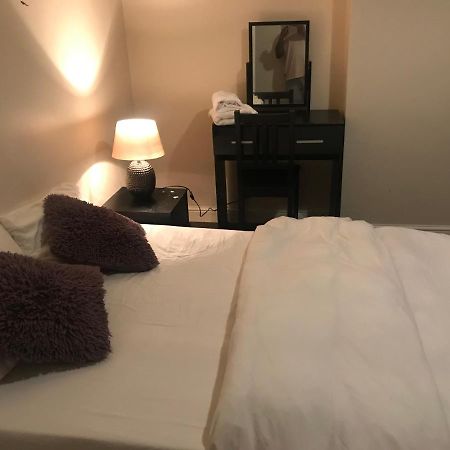 New Cross House Appartement Wolverhampton Buitenkant foto
