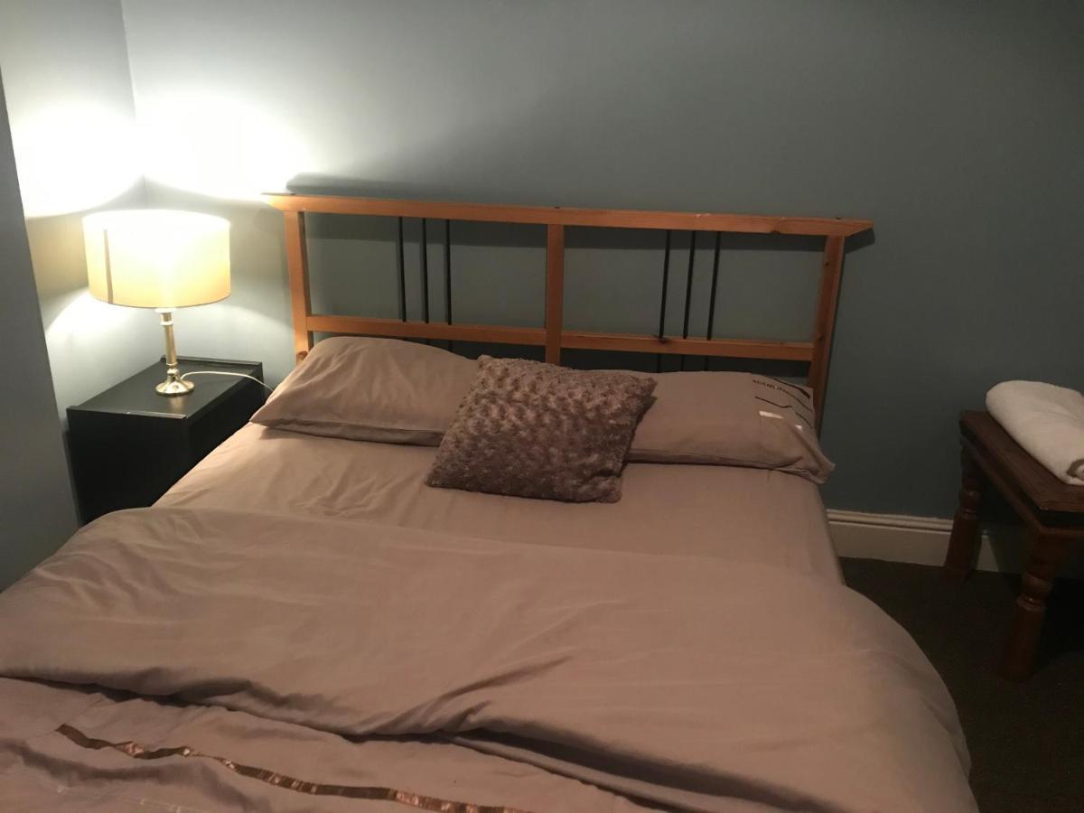 New Cross House Appartement Wolverhampton Buitenkant foto