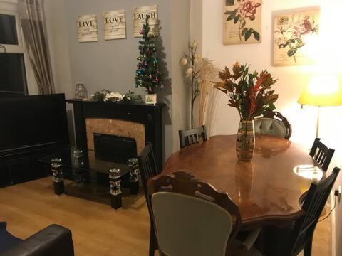 New Cross House Appartement Wolverhampton Buitenkant foto