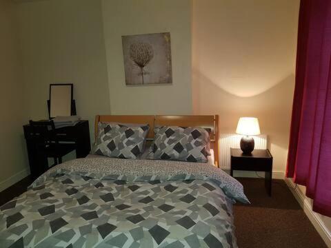 New Cross House Appartement Wolverhampton Buitenkant foto